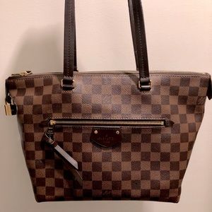 Louis Vuitton IENA PM
